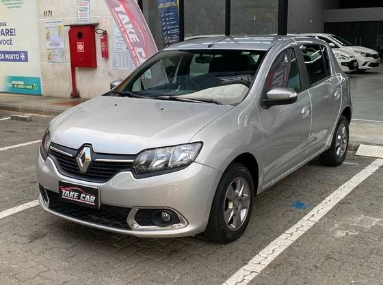 RENAULT SANDERO 1.0 12V SCE FLEX VIBE MANUAL RENAULT SANDERO 1.0 12V SCE FLEX VIBE MANUAL